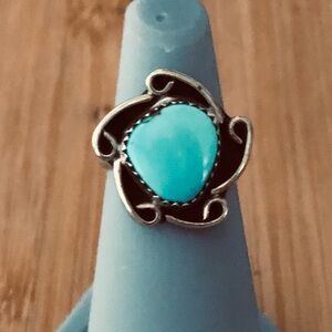 $46  Southwest Native American Estate Ring  Sterling Silver  Size 5